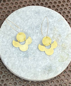 Flower drop earrings in brass